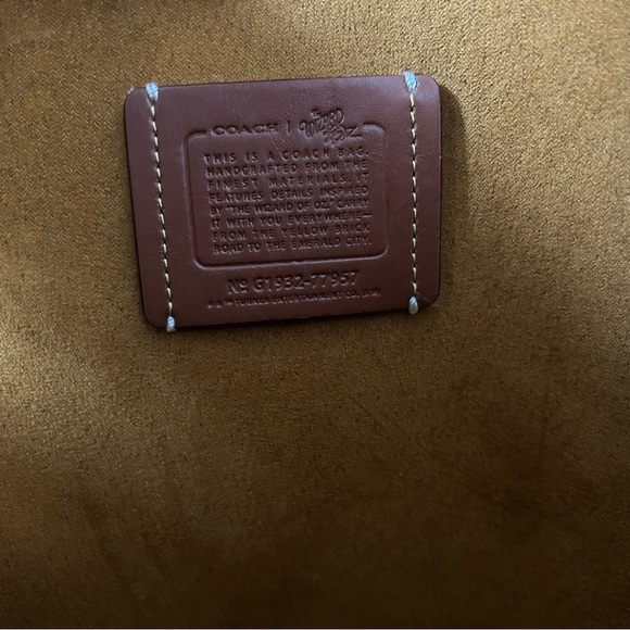 Wizard of Oz Coach Highline with motif tote *RARE* - Picture 5 of 16